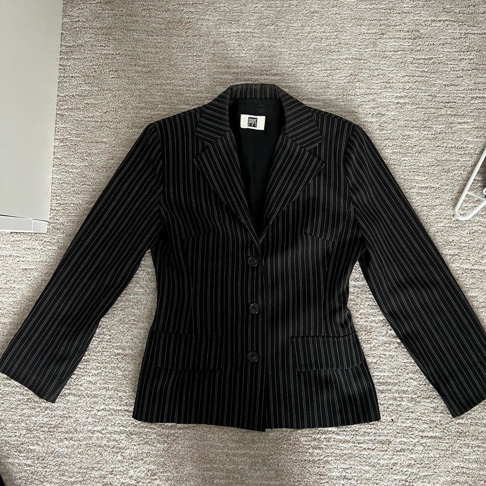 Smart set Black pinstripe blazer with shoulder pads